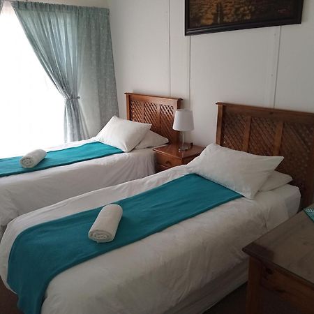 Sunrose Group Of Guesthouses Gariepdam Ngoại thất bức ảnh