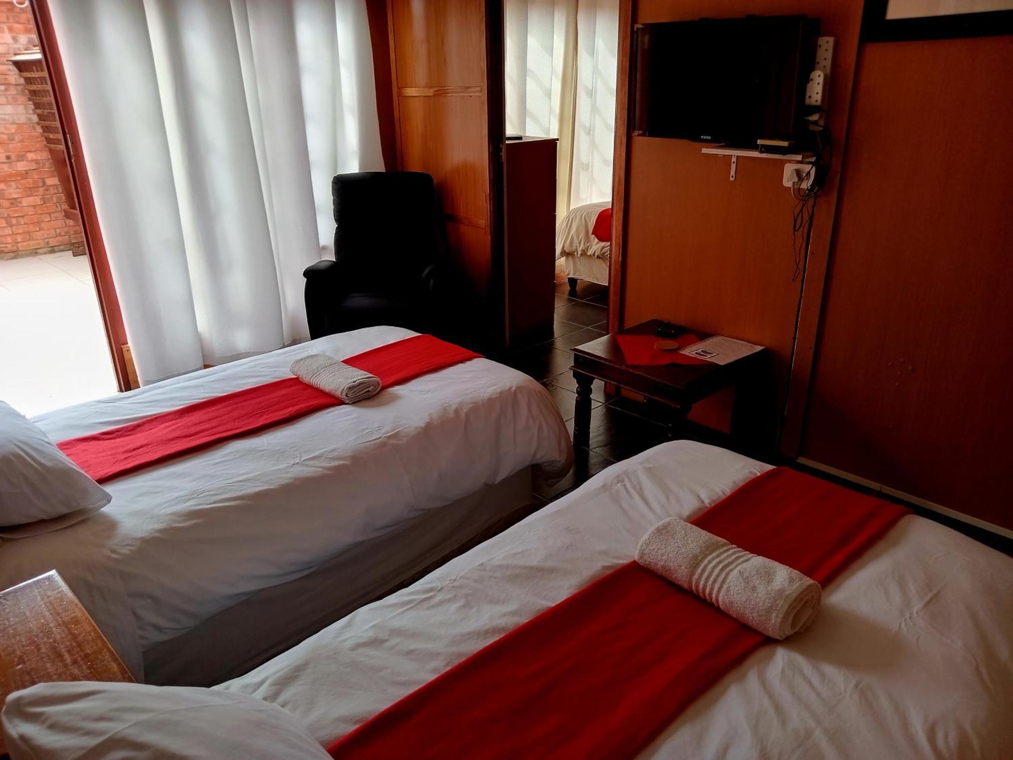 Sunrose Group Of Guesthouses Gariepdam Ngoại thất bức ảnh